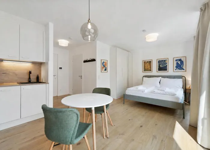 Bright Modern Апартаменты
